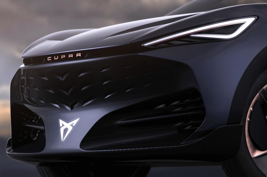Детали экстерьера Cupra Tavascan Concept 2019 года  (фото 3 из 15)